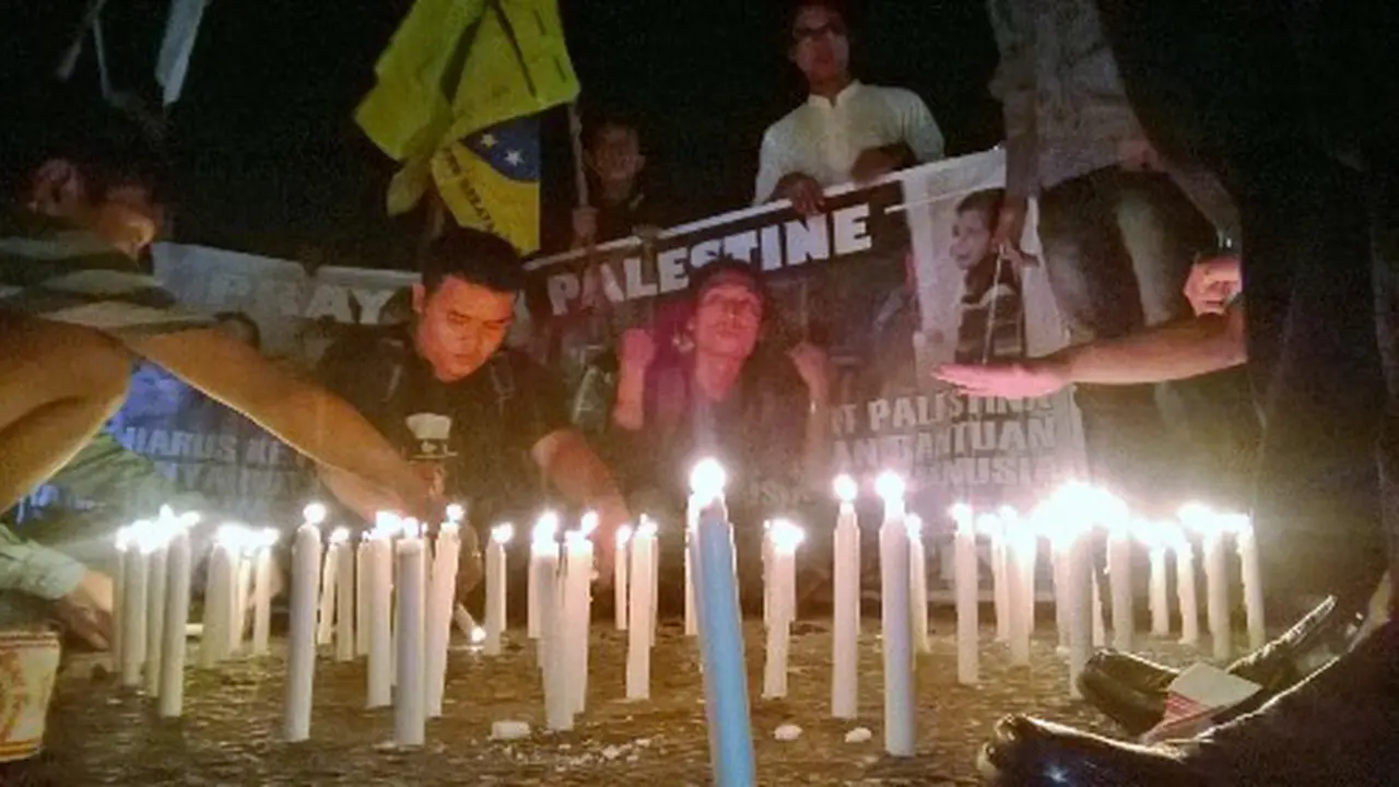 Gabungan Mahasiswa Sumsel Sholat Gaib untuk Palestina