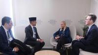 Menteri Luar Negeri Republik Indonesia Sugiono mengadakan pertemuan bilateral dengan Menteri Luar Negeri Finlandia Elina Valtonen di sela-sela World Economic Forum (WEF) Annual Meeting 2025 di Davos-Klosters, Swiss, pada Rabu (22/1/2025). (Dok. Kemlu RI)