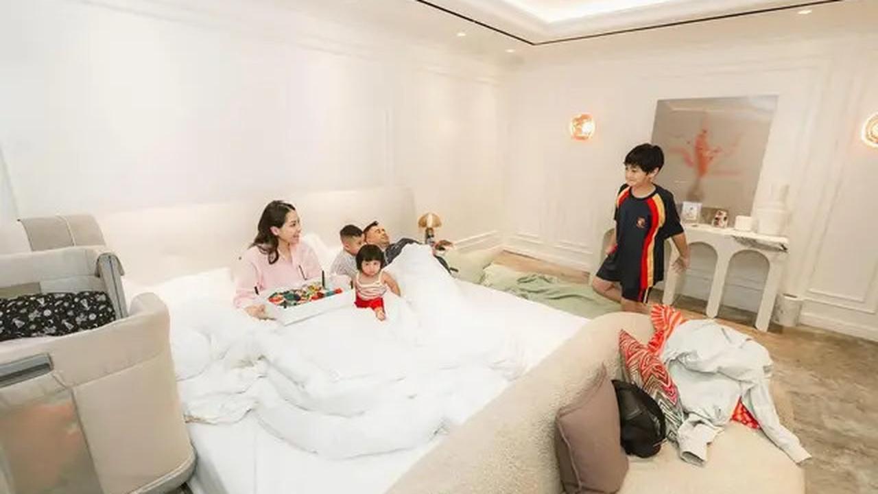 7 Potret Kamar Raffi Ahmad dan Nagita Slavina, Nuansanya Putih Mirip Hotel