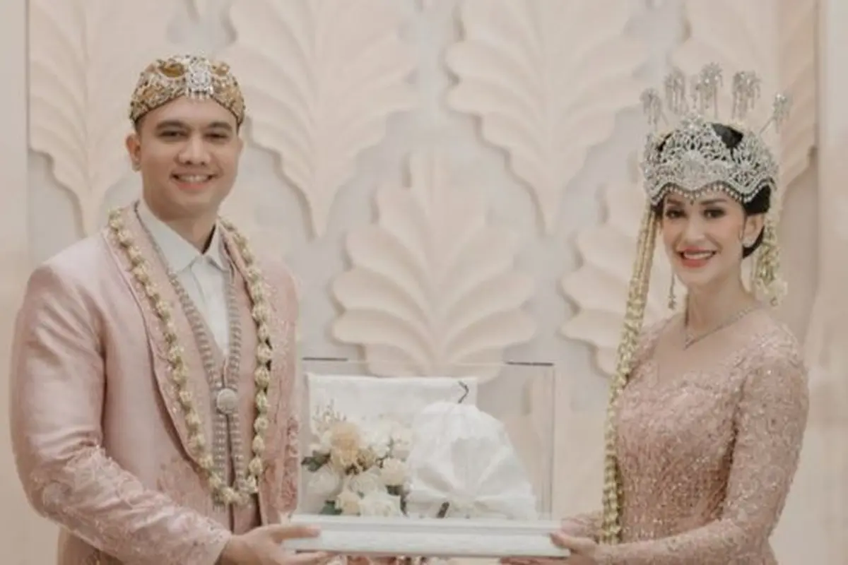 Elma Agustin resmi menikah dengan Ihsan Fadlur. (credit:instagram.com/elmaaa_e)