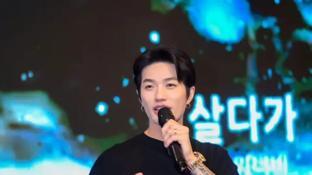 credit: https://www.instagram.com/leejeonghoon/