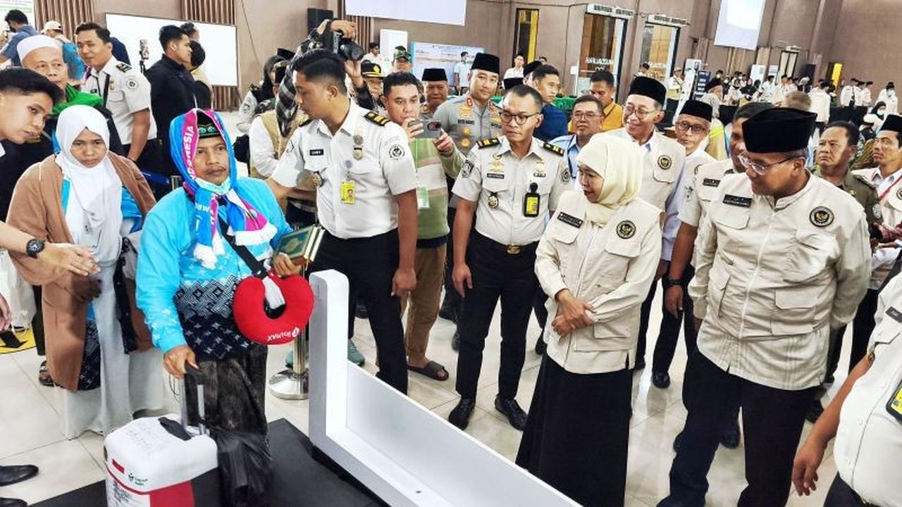 Khofifah: Layanan Seamless Corridor Percepat Debarkasi Jamaah Haji Surabaya