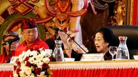 Ketum PDIP Megawati Soekarnoputri membakar semangat para kader saat berpidato dalam Rapat Koordinasi PDIP di Sanur, Denpasar, Bali, Rabu 22 November 2023. (Foto: Tim Media PDIP)