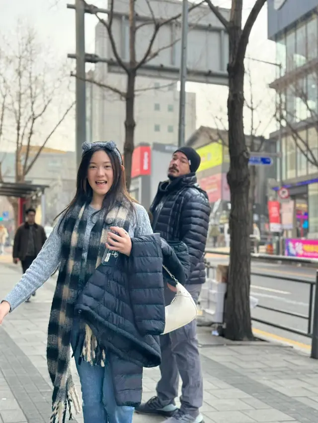 7 Potret Nafa Urbach dan Zack Lee di Korea Selatan, Temani Anak Liburan