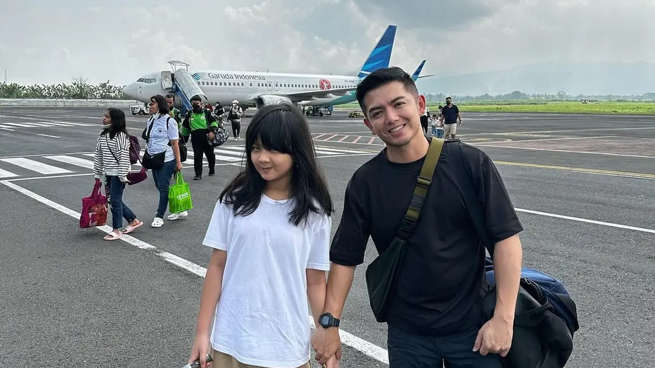 Nicky Tirta dan anak