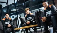 Pemilik sekaligus pembalap Seven Speed Motorsport, Al Ghazali (kiri), bersama dua pembalap lainnya, Davin Augusta dan Ricko Nugraha memasang target tinggi untuk event sepanjang 2025. (Bola.com/Dok. Seven Speed Motorsport)