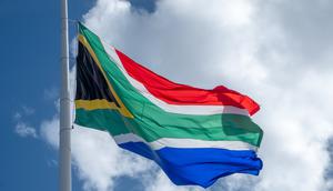 Ilustrasi bendera negara Afrika Selatan. (Photo by Den Harrson on Unsplash)