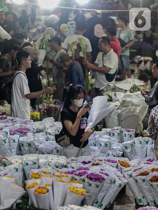 Bunga yang dijual di Pasar Bunga Rawa Belong berasal dari Bandung, Cipanas, Malang, dan beberapa daerah lainnya. (Liputan6.com/Angga Yuniar)