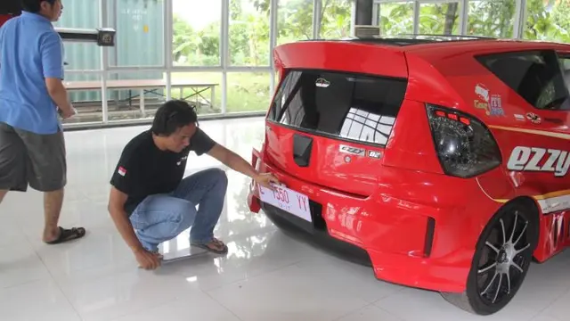 Ezzy, Mobil Listrik ITS