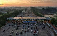 Membedah Strategi Polri Atasi Lonjakan Kendaraan di Gerbang Tol Demi Mudik Lancar