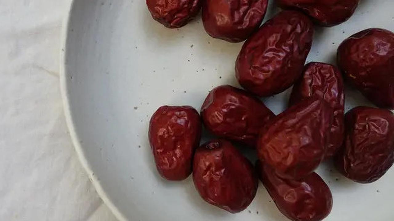Manfaat Kesehatan Luar Biasa yang Bisa Didapat Ketika Rutin Konsumsi Kurma saat Buka Puasa