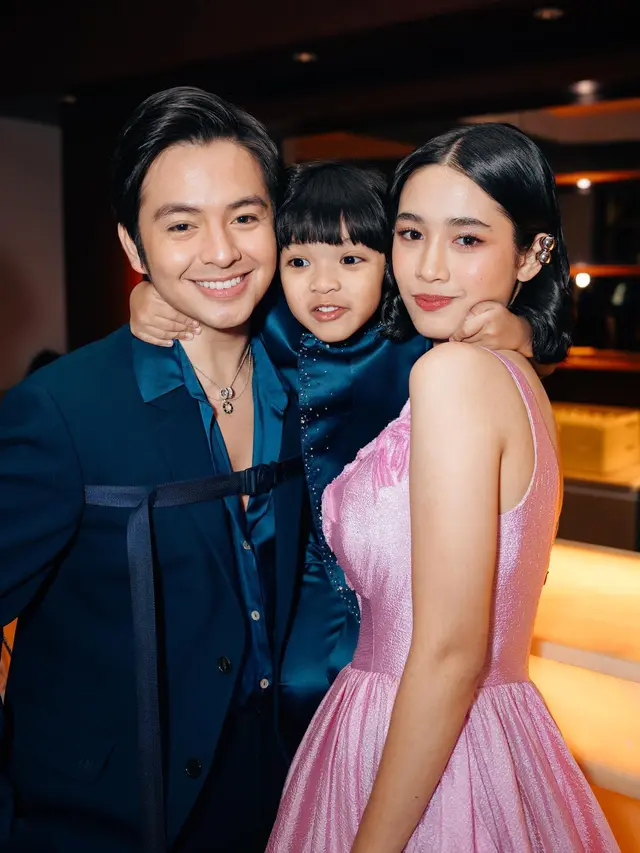 Parenting dalam Dua Hati Biru