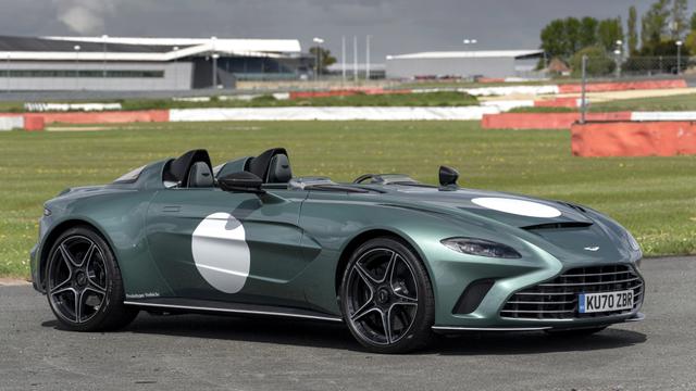 Aston Martin V12 Speedster