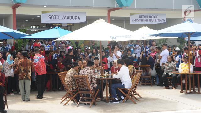 Jokowi meninjau Rest Area 538