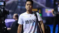 Tunggal putra Indonesia, Anthony Sinisuka Ginting, saat bertanding pada semifinal Kejuaraan Bulutangkis Asia 2023 di Sheikh Rashid Bin Hamdan Indoor Hall, Al Nasr Club, Dubai, Uni Emirat Arab, Sabtu (29/4/2023). (Bola.com/Humas PBSI)