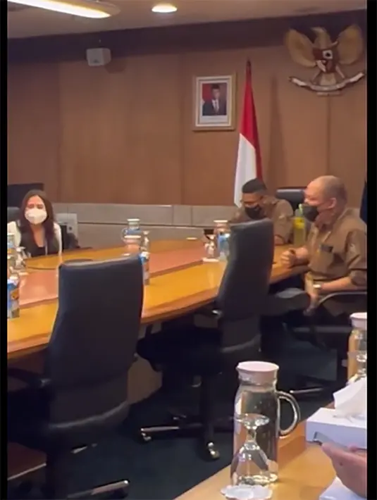 Prilly Latuconsina (Instagram/prillylatuconsina96)