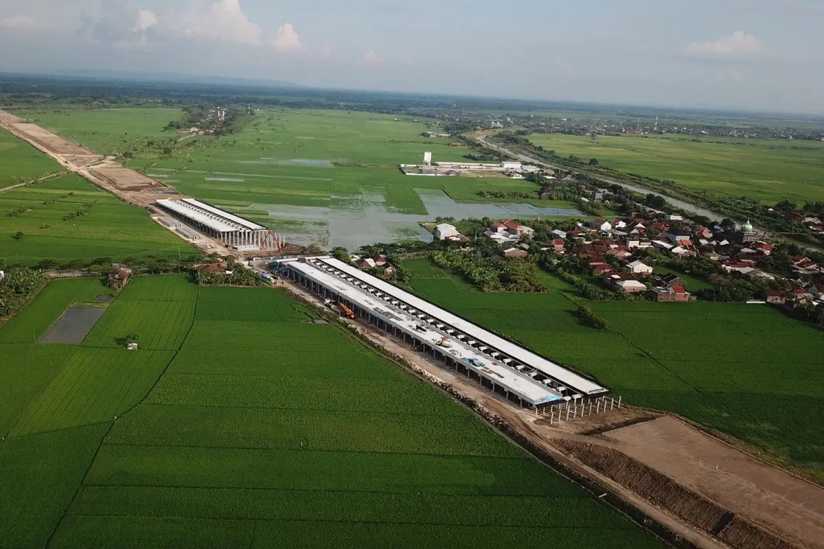Proyek Jalan Tol Semarang-Demak