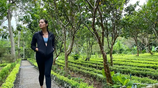 6 Momen Babymoon Niken Anjani di Bali, Romantis Bareng Suami