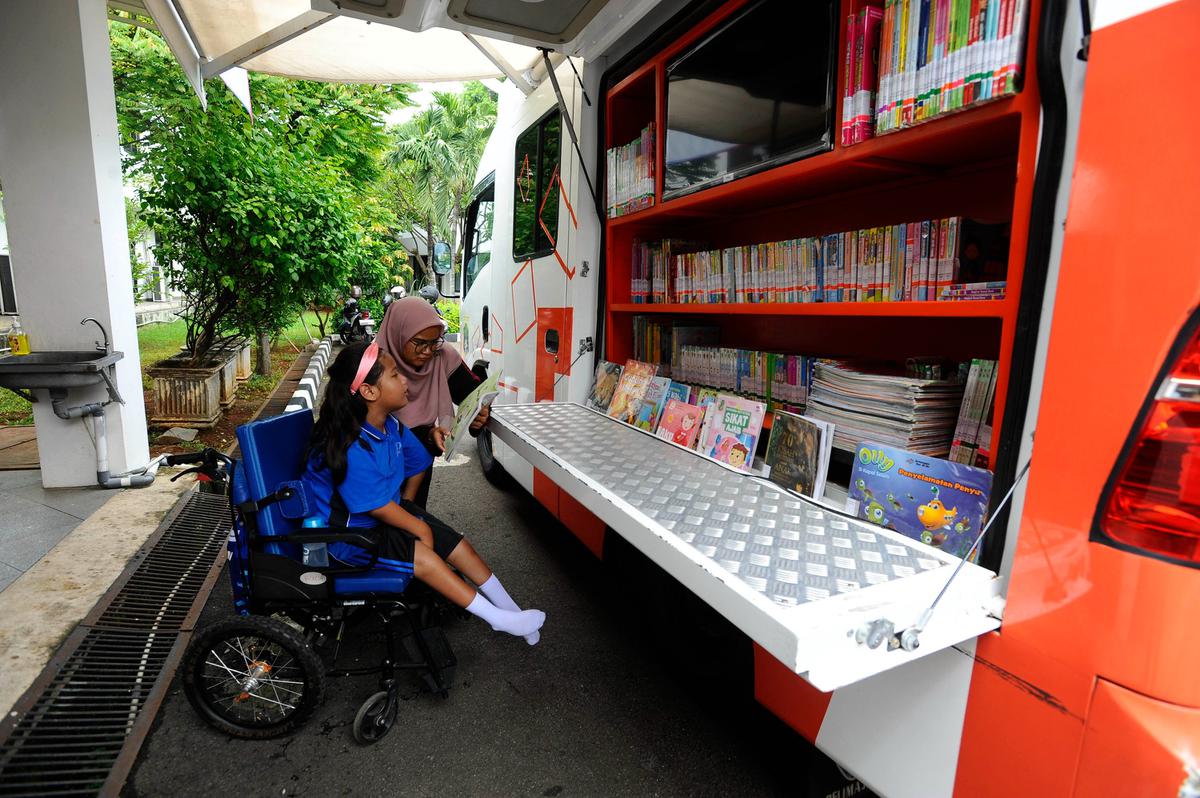 Penyandang difabel tingkatkan minat baca lewat perpustakaan keliling