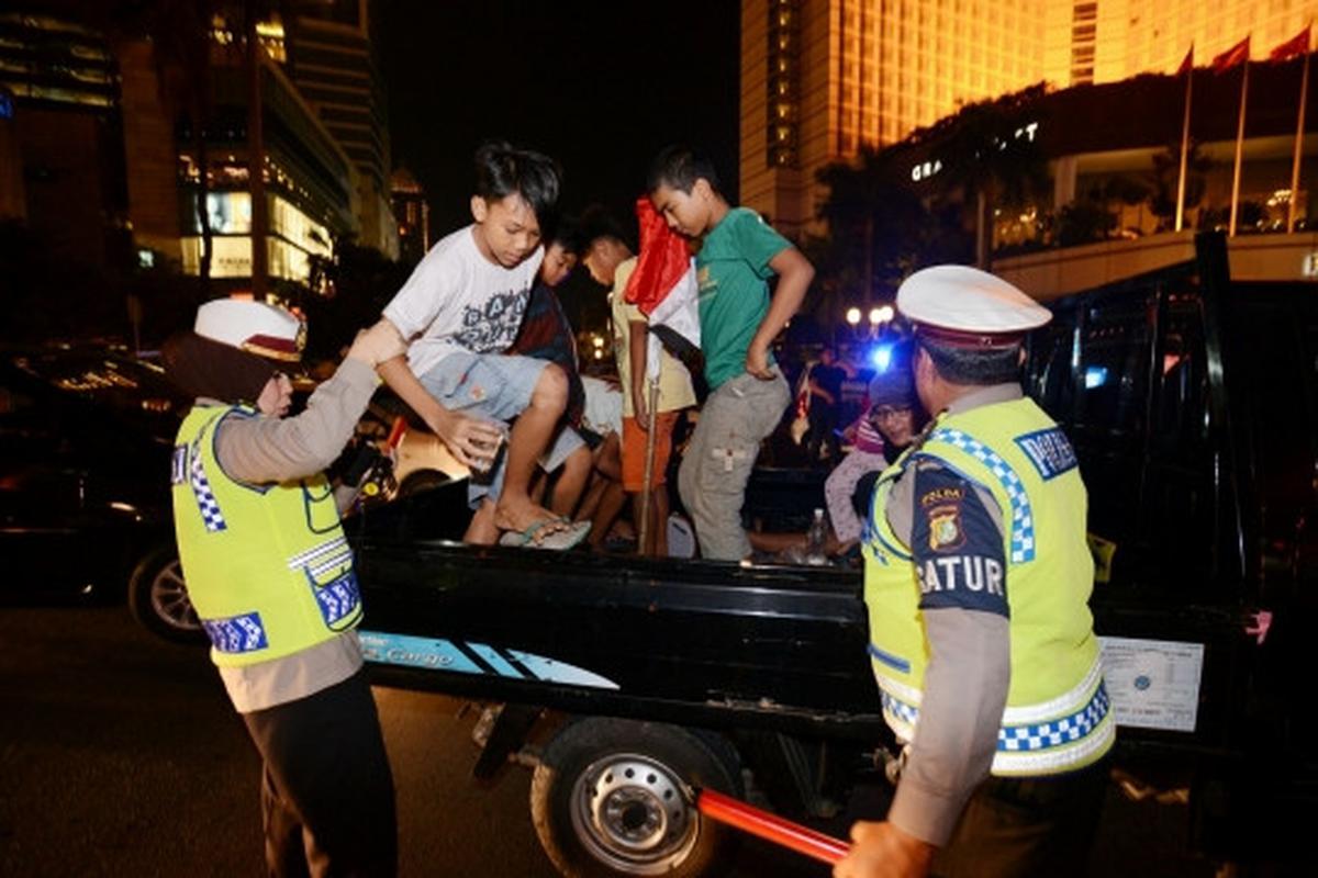 Berbagai pelanggaran lalu-lintas hiasi malam takbiran di Bundaran HI
