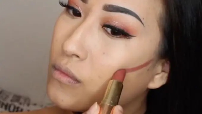Lipstik Bisa Dijadikan Sebagai Contour?