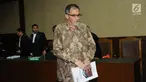 Terdakwa dugaan suap proyek satelit monitoring Bakamla, Nofel Hasan usai mengikuti sidang pembacaan tuntutan di Pengadilan Tipikor, Jakarta, Rabu (21/2). Nofel dituntut lima tahun penjara dan denda Rp 200 juta. (Liputan6.com/Helmi Fithriansyah)