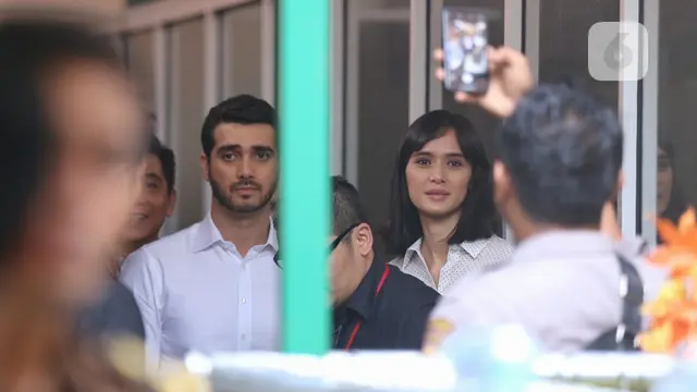 [Bintang] Renata Kusmanto dan Fachri Albar