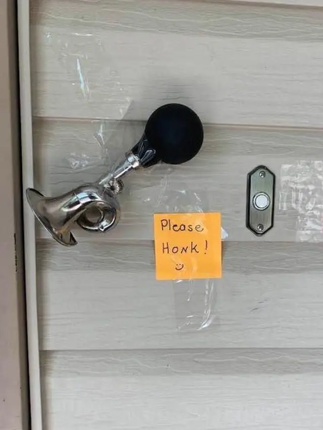 7 Potret Life Hack Permudah Perbaiki Barang Rusak di Rumah Ini Kocak