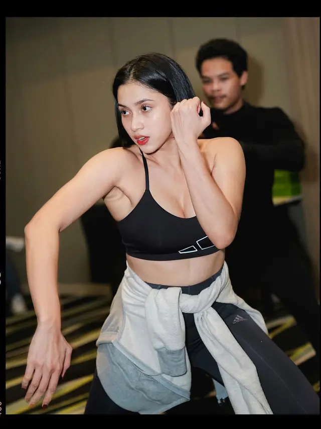 [Fimela] Aghniny Haque