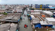 Gambar udara suasana banjir rob di kawasan Muara Angke, Jakarta, Senin (16/12/2024). (merdeka.com/Arie Basuki)