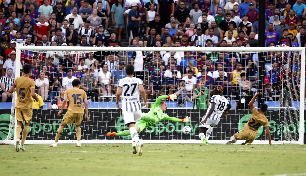 Sementara dua gol Juventus diborong oleh Moise Kean. (Ron Jenkins/Getty Images/AFP)