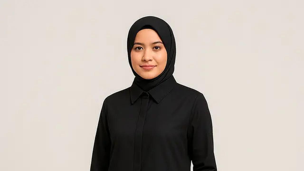7 Baju Tunik Kantor Berjilbab Modern 2025, Tampil Segar dan Tidak Monoton