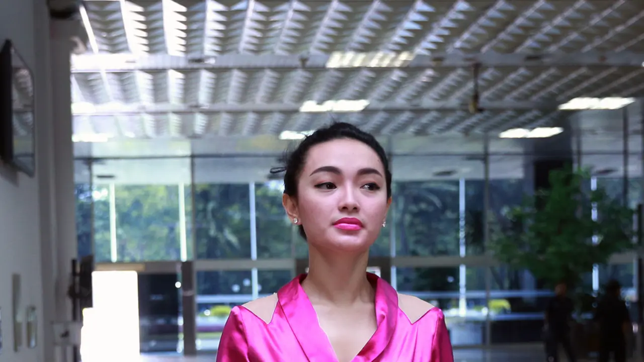 [Bintang] Zaskia Gotik