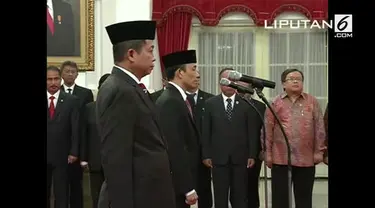 Presiden Joko Widodo melantik Ignasius Jonan sebagai Menteri Energi dan Sumber Daya Mineral, dan Arcandra Tahar sebagai Wakil Menteri 