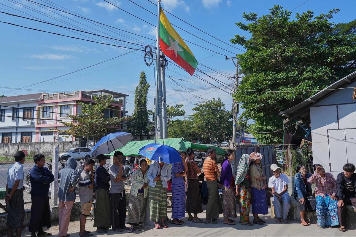 FOTO: Myanmar Gelar Pemilu Nasional Pertama Sejak Kudeta Militer