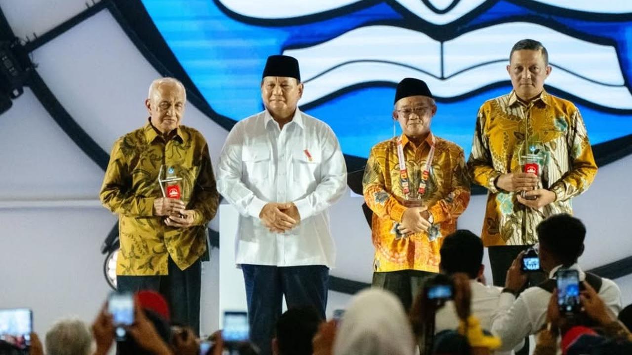 VIDEO: Prabowo Bergetar Kenang Jenderal Soedirman, Panglima TNI Pertama yang Juga Guru Muhammadiyah