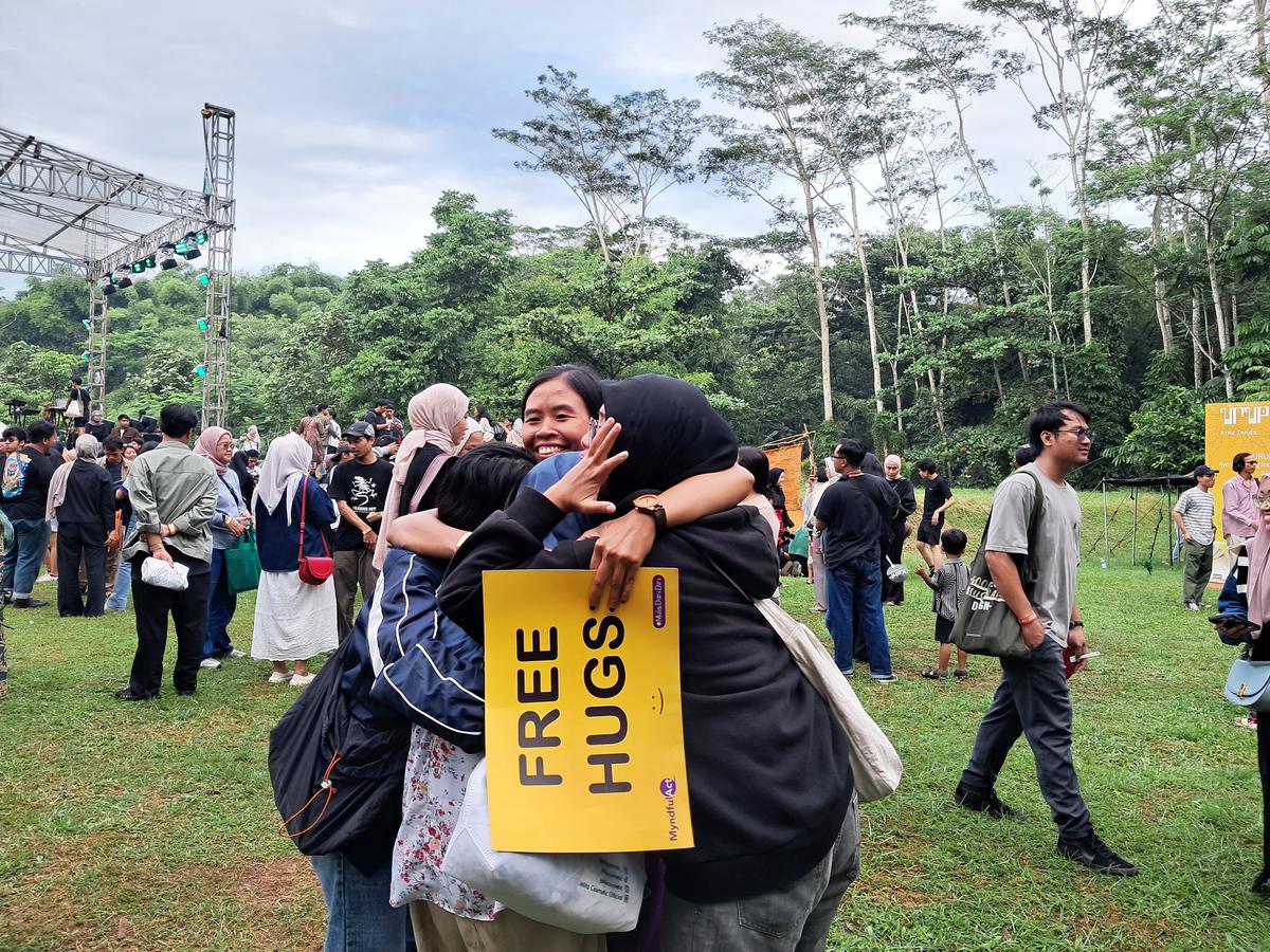 Penuhi Ekspektasi Penonton, Kunto Aji Tebar Energi Positif di Konser Urup 2024