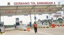 Suasana sosialisasi pembukaan jalan tol Desari Seksi II di kawasan Sawangan, Depok, Jawa Barat, Jumat (3/7/2020). Tol sepanjang 6,3 km tersebut mulai bisa dilalui kendaraan dengan tarif Rp0 alias gratis untuk dua minggu kedepan. (Liputan6.com/Immanuel Antonius)