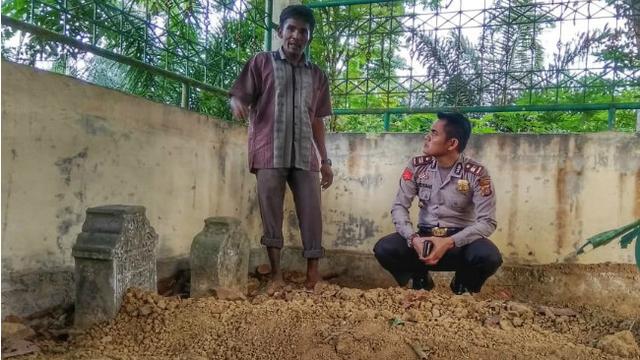 Makam Keramat di Aceh Dibongkar Orang Misterius