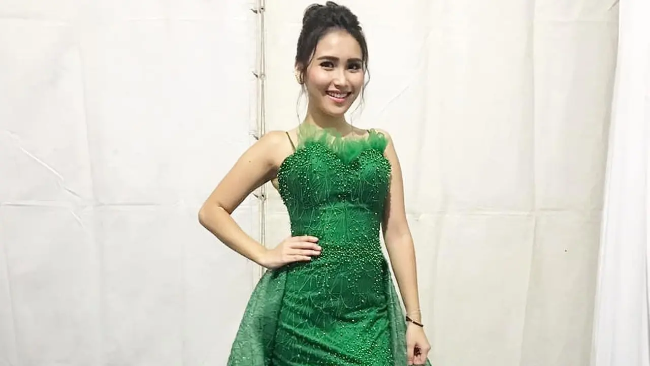 [Bintang] Ayu Ting Ting