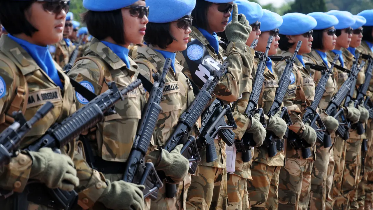 TNI saat sedang menjaga perdamaian di Libanon