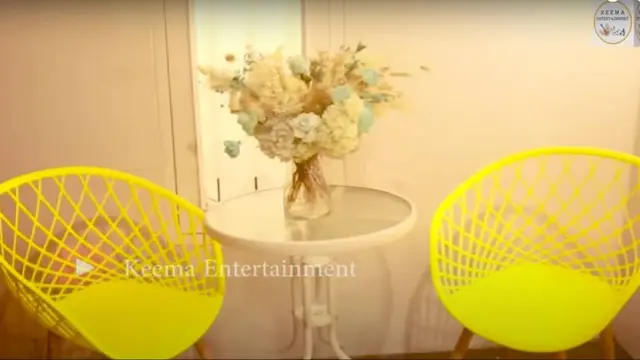 Potret rumah Reza Artamevia yang minimalis (Sumber: Youtube/Keema Entertainment)