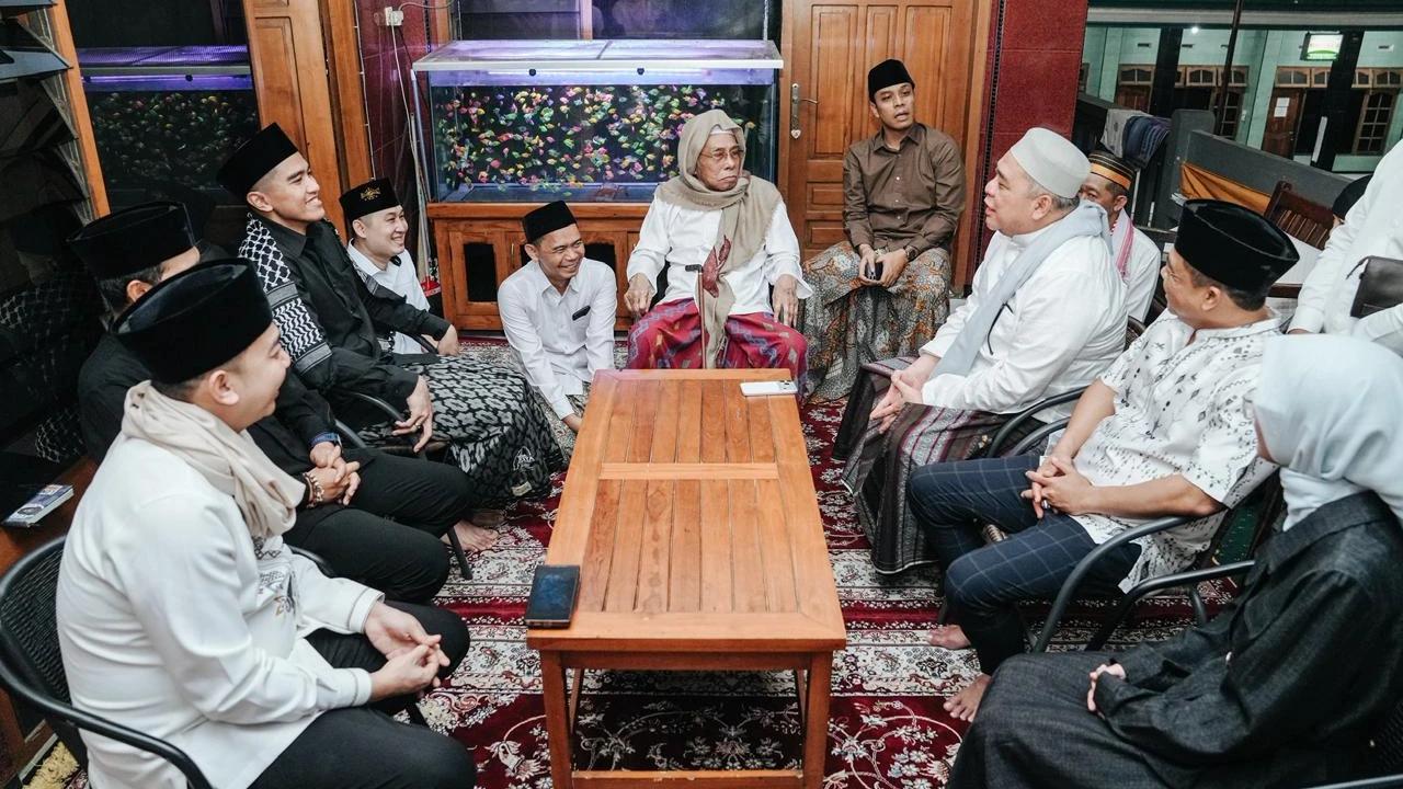 Doa Kiyai Ponpes Al Falah Ploso Kediri buat Kaesang Pangarep