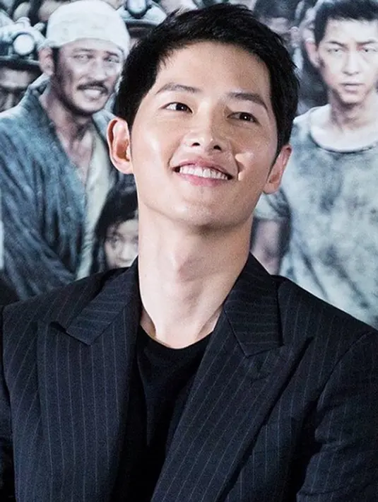 Layaknya selebriti pada umumnya, sponsor pun berdatangan untuk pernikahan keduanya. Namun seperti yang dilaporkan Soompi beberapa waktu lalu, keduanya menolak atas tawaran tersebut. (Instagram)