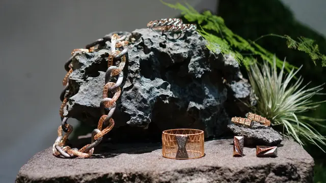 Koleksi Perhiasaan Terinspirasi dari Keindahan Borobudur, credit: Amero Jewellery