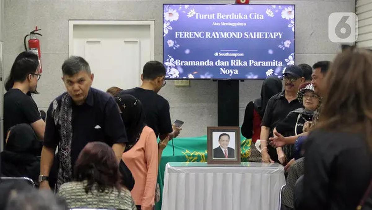 Aktor Senior Ray Sahetapy Meninggal Dunia, Suasana Haru Warnai Rumah Duka