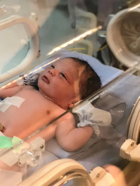 (Instagram/mythalestari)