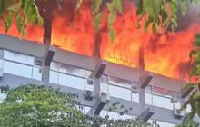 Bakamla RI Kebakaran, Api Melahap Atap Gedung