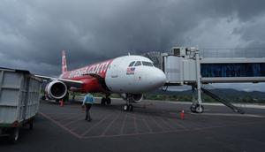 Pesawat AirAsia rute Kuala Lumpur - Labuan Bajo mendarat di Bandara Internasional Labuan Bajo, Selasa, 3 September 2024. (dok. AirAsia)