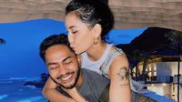 Onad mengakui pernah selingkuh saat awal-awal nikah. Salah satu alasannya karena belum siap untuk menikah. Pengakuan itu diungkapkan Onad di kanal Youtubenya The Leonardo's saat menjawab pertanyaan Ummi Quary yang diunggah pada 25 Mei 2023 lalu. [Instagram/bebyleonardo]